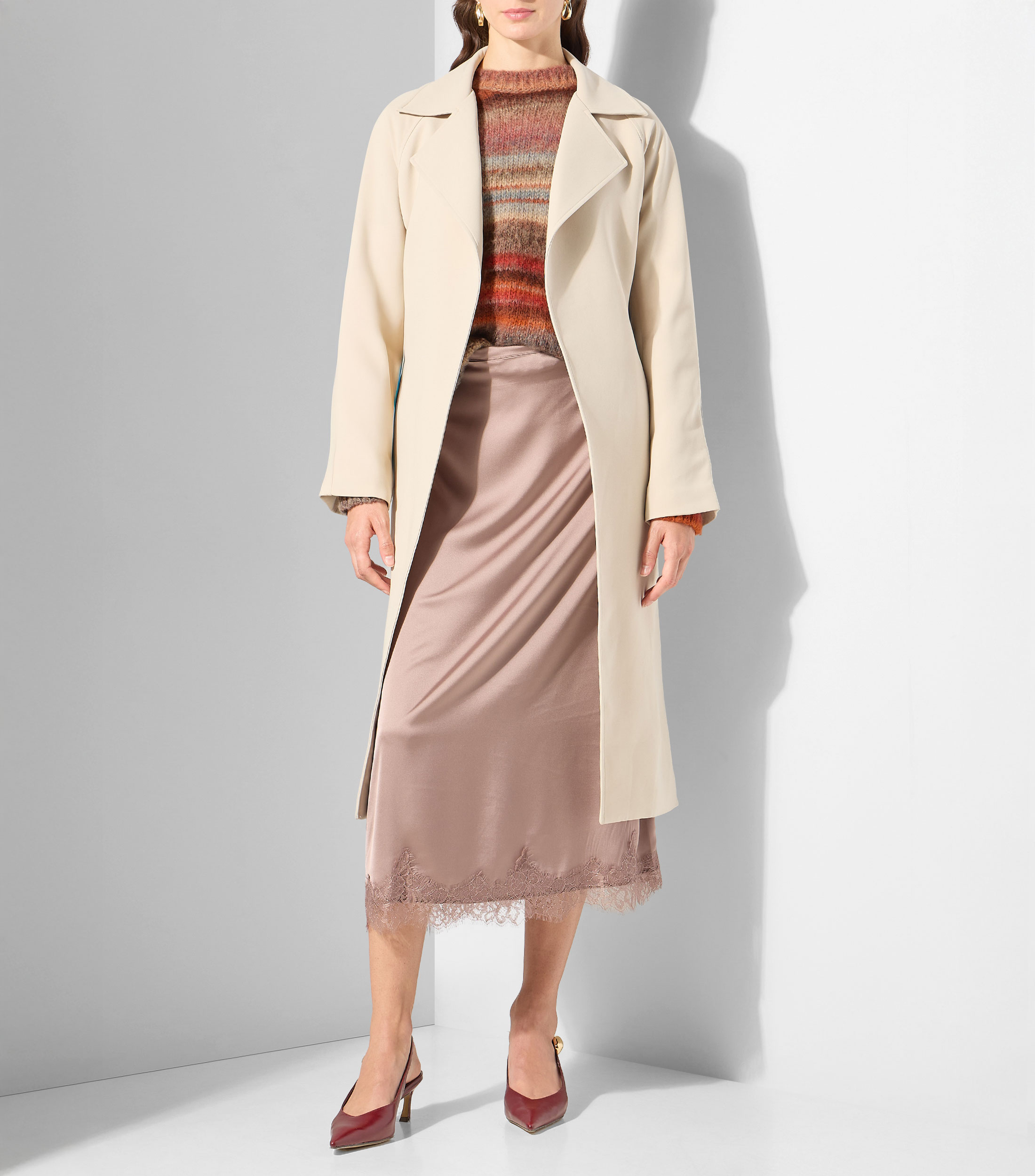 Gabardina larga con cinta Mujer